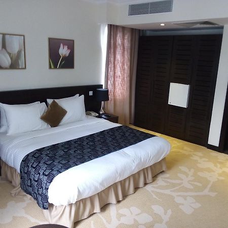 Hotel Golden Tulip Ibadan Extérieur photo