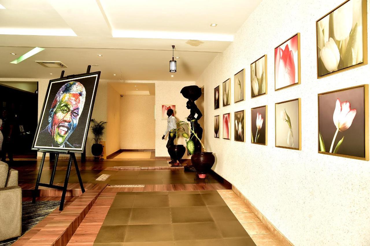 Hotel Golden Tulip Ibadan Extérieur photo