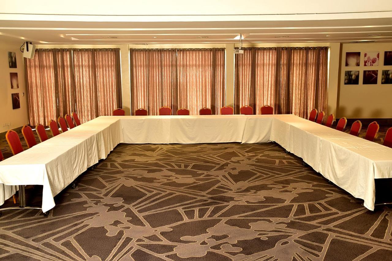 Hotel Golden Tulip Ibadan Extérieur photo