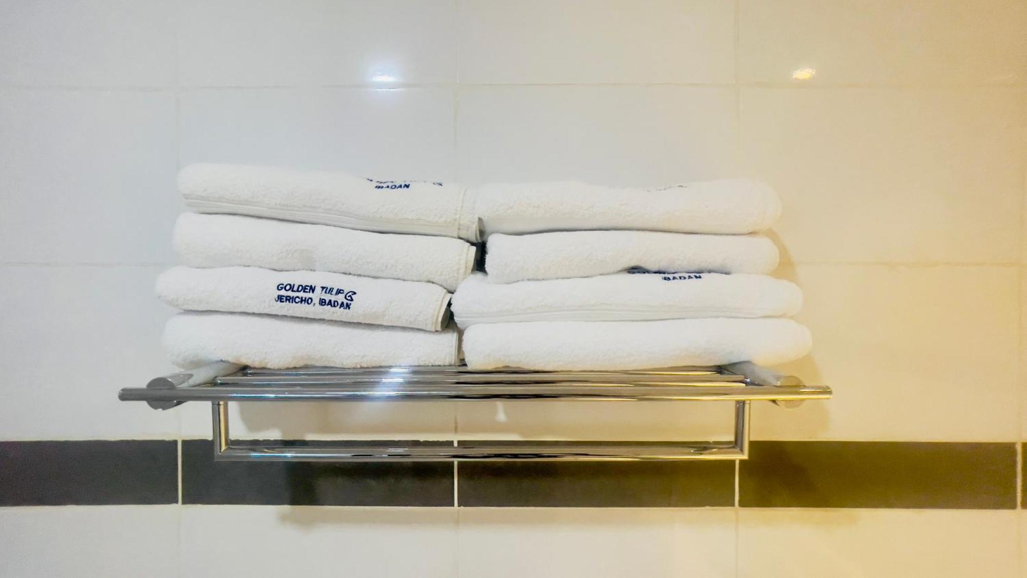 Hotel Golden Tulip Ibadan Extérieur photo
